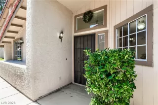 Photo #2: 2791174 Listing