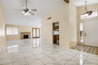 Photo #3: 2791174 Listing