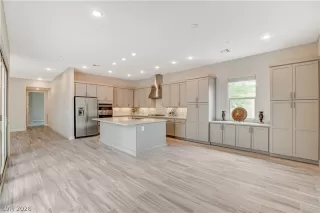 Photo #5: 2791247 Listing 