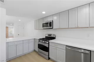 Photo #5: 2791256 Listing 