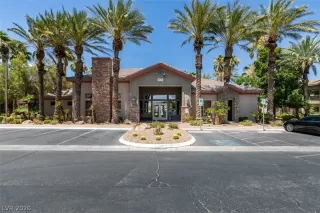 More Details about MLS # 2791261 : 8000 WEST BADURA AVENUE 1088