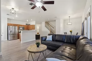 Photo #1: 2791269 Listing