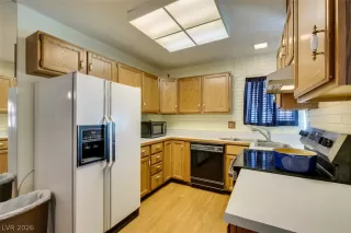 Photo #4: 2791270 Listing