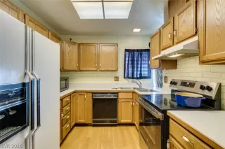 Photo #5: 2791270 Listing