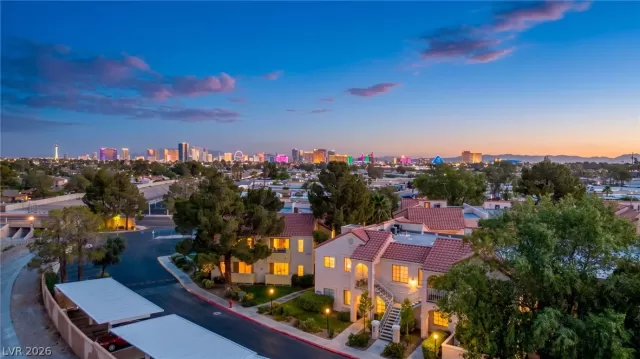 MLS: 2791278 Condo For Sale