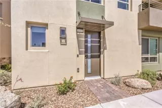 Photo #3: 2791406 Listing