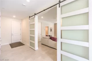 Photo #4: 2791406 Listing