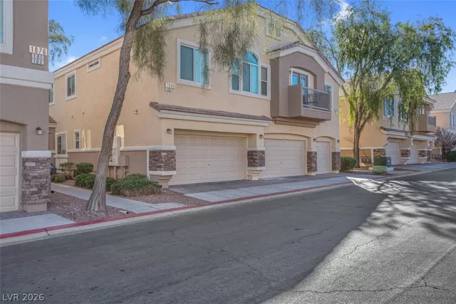 MLS: 2791460 Condo For Sale