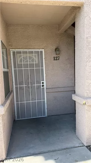 Photo #2: 2791481 Listing
