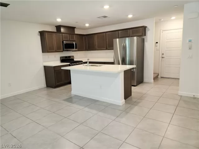 MLS: 2791485 Condo For Sale