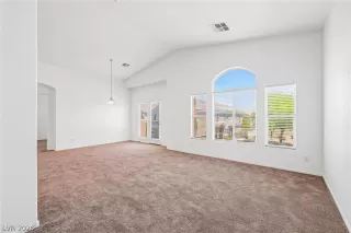 Photo #5: 2791488 Listing