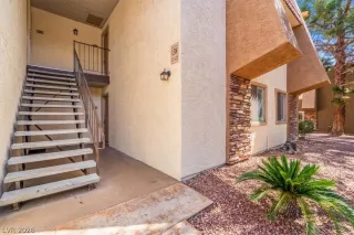 Photo #2: 2791506 Listing