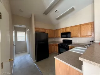 Photo #4: 2791530 Listing