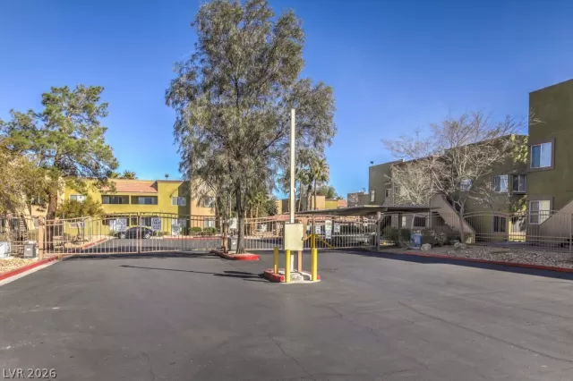 MLS: 2791583 Condo For Sale