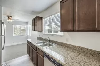 Photo #6: 2791583 Listing