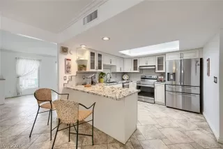 Photo #3: 2791595 Listing