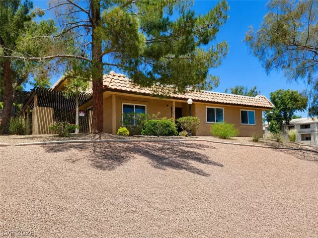 MLS: 2791601 Condo For Sale