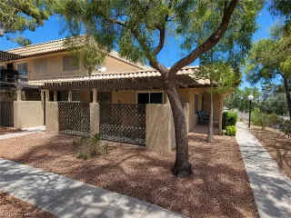 Photo #2: 2791601 Listing