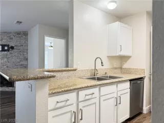 Photo #6: 2791624 Listing