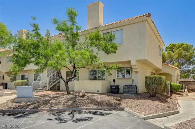 MLS: 2791661 Condo For Sale