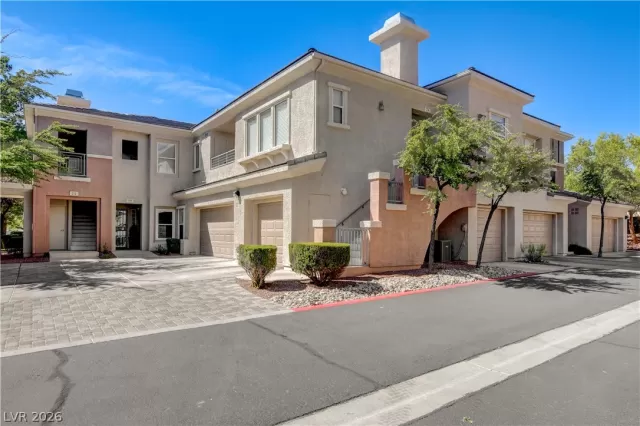 MLS: 2791696 Condo For Sale