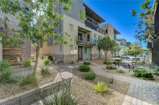 Photo #1: 2791697 Listing