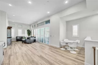 Photo #6: 2791697 Listing