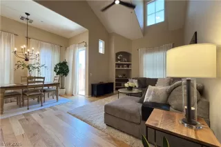 Photo #4: 2791712 Listing