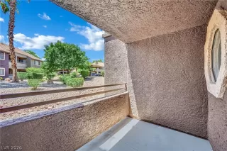 Photo #5: 2791726 Listing