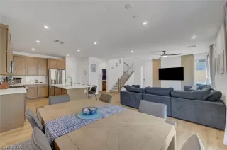 Photo #5: 2791750 Listing
