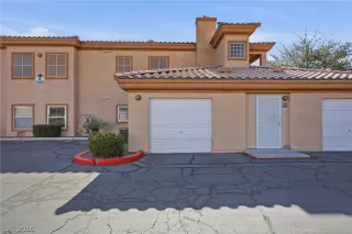 Photo #3: 2791757 Listing