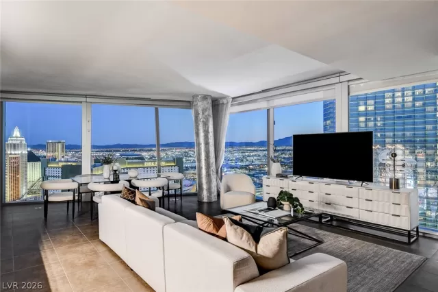 MLS: 2791784 Condo For Sale