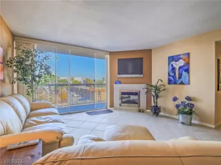 Photo #1: 2791823 Listing