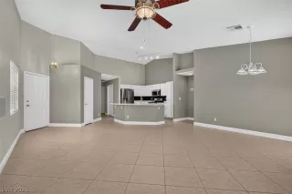 Photo #5: 2791854 Listing
