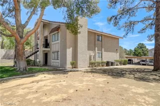 Photo #1: 2791947 Listing
