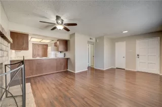 Photo #6: 2791947 Listing
