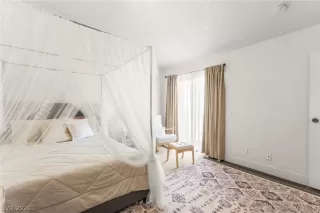 Photo #2: 2791953 Listing