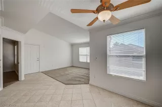 Photo #6: 2791966 Listing