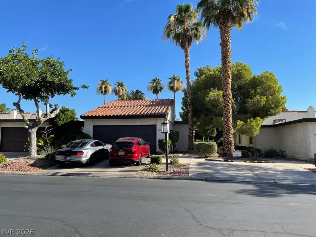 MLS: 2792172 Condo For Sale