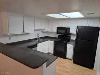 Photo #3: 2792207 Listing