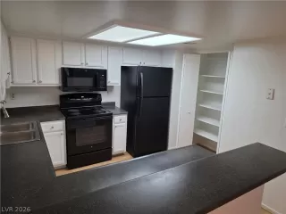 Photo #4: 2792207 Listing