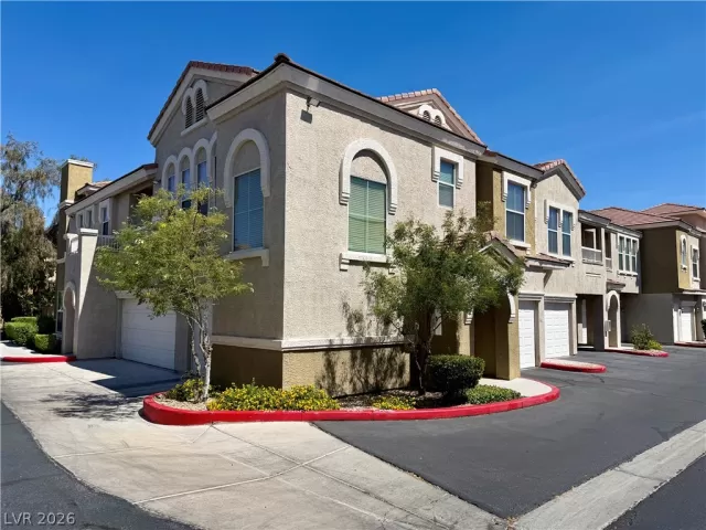 MLS: 2792214 Condo For Sale
