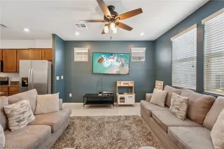 Photo #4: 2792216 Listing