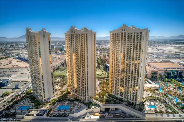 MLS: 2792283 Condo For Sale