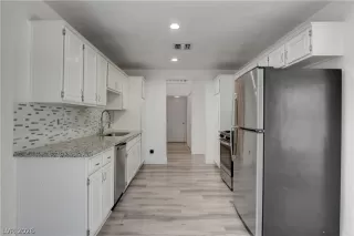 Photo #4: 2792322 Listing 