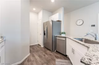 Photo #6: 2792333 Listing