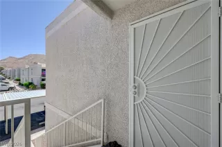 Photo #1: 2792338 Listing