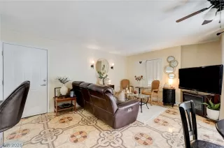 Photo #2: 2792338 Listing