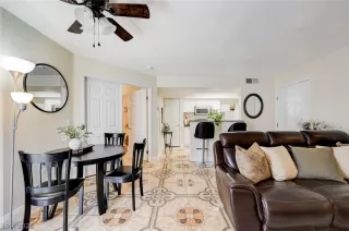 Photo #5: 2792338 Listing