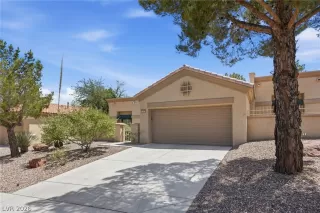 Photo #2: 2792377 Listing